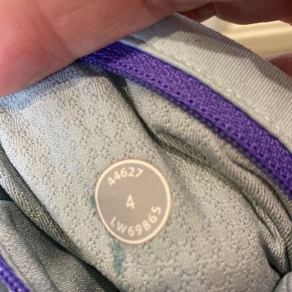 Lululemon Run: Mod Moves Crop with Side Pockets - Size 4 - Picture 8 of 12